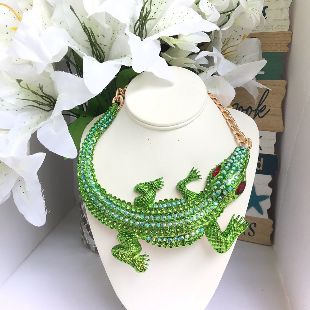 STATEMENT NECKLACE - Picture 12 of 15